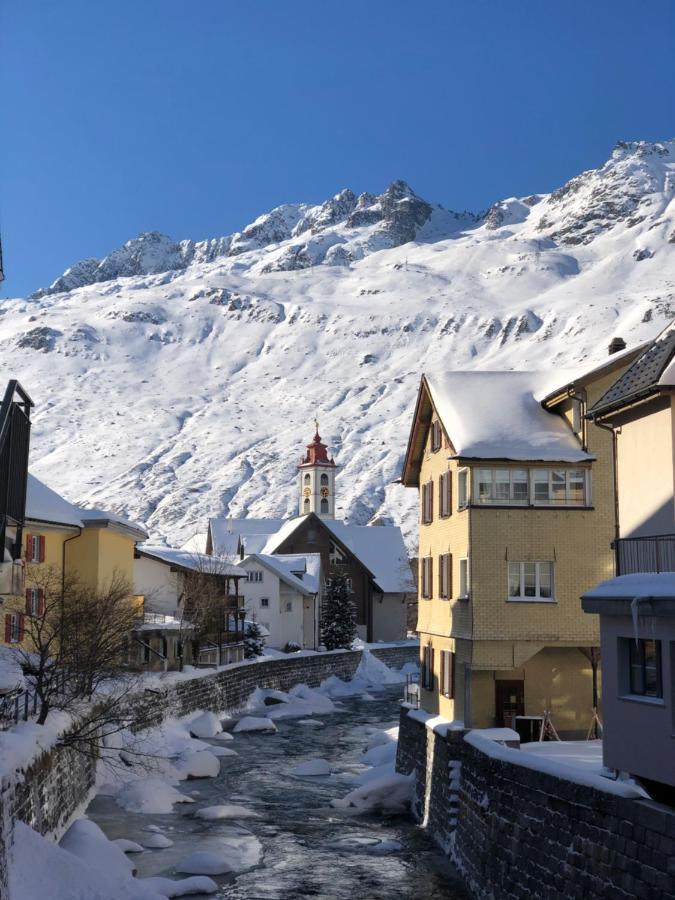 Alpine Haus Apartment Göschenen Екстериор снимка